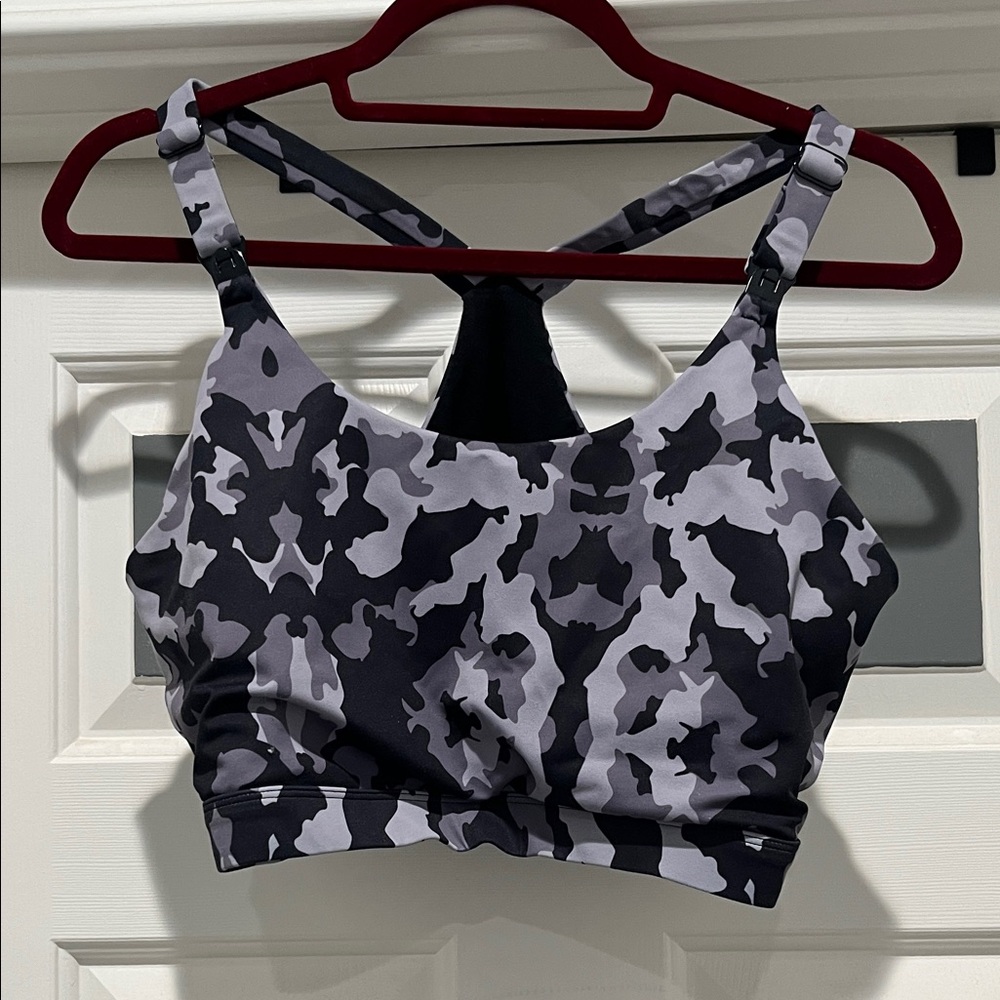 Camo Print Sports Bra - Black & Gray